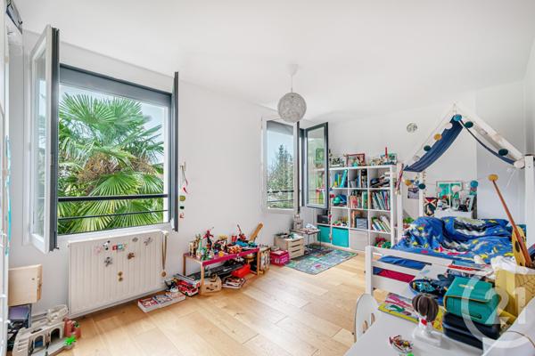 Maison à vendre  6 pièces - 160,21 m2 ST MAUR DES FOSSES - 94