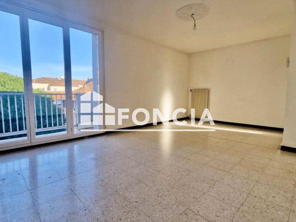 Location Appartement 3 pièces 66.4 m² - 6 RUE SALVET Narbonne 11100