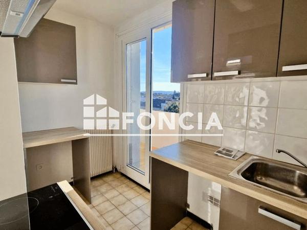 Location Appartement 3 pièces 66.4 m² - 6 RUE SALVET Narbonne 11100