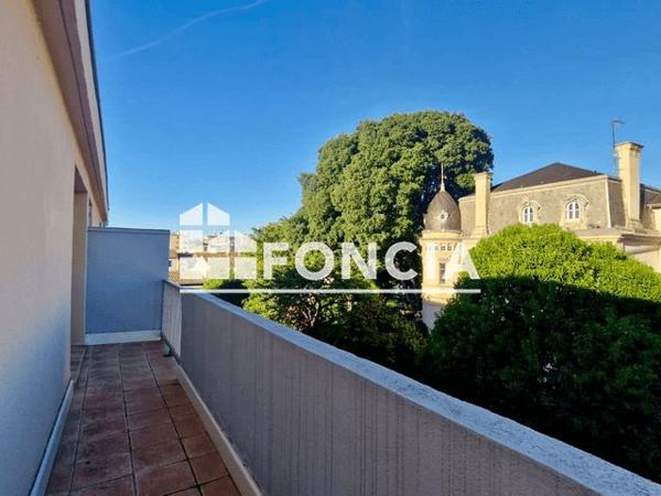 Location Appartement 3 pièces 66.4 m² - 6 RUE SALVET Narbonne 11100