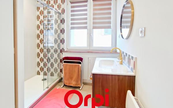 Appartement à vendre    2 pièces •  Bandol