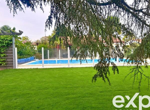 Maison de plain pied d'envi 159 m2