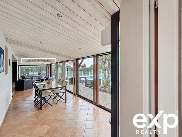 Maison de plain pied d'envi 159 m2