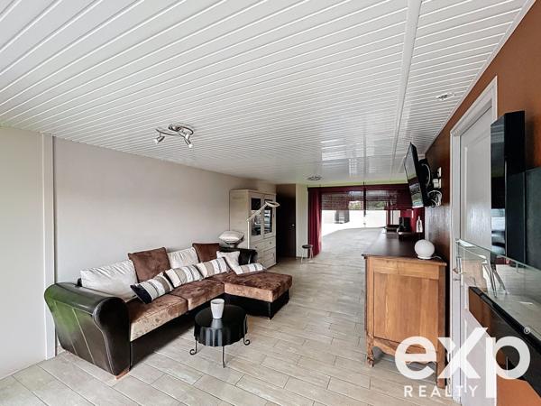Maison de plain pied d'envi 159 m2
