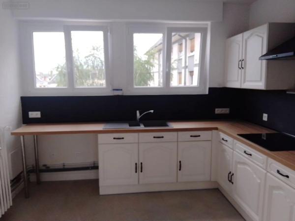 Location - Appartement Soissons 02200 4 pièces 73 m 2