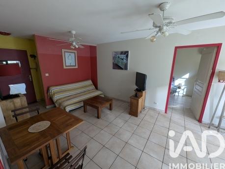 Location appartement 2 pièces 45 m² Saint-Pierre