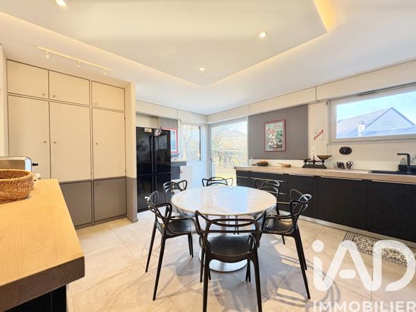 Maison à vendre 6 pièces 222 m² Luc-la-Primaube