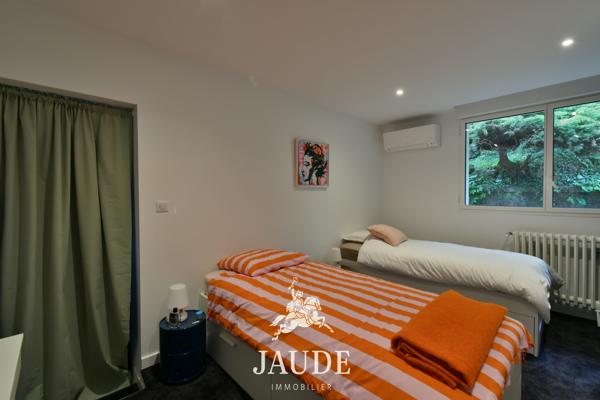 Duplex de 137m2 Carrez (200m2 au sol) avec TERRASSE (61m2) Vue PANORAMIQUE + Garage + jardin privatif Détails des diagnostics énergétiques