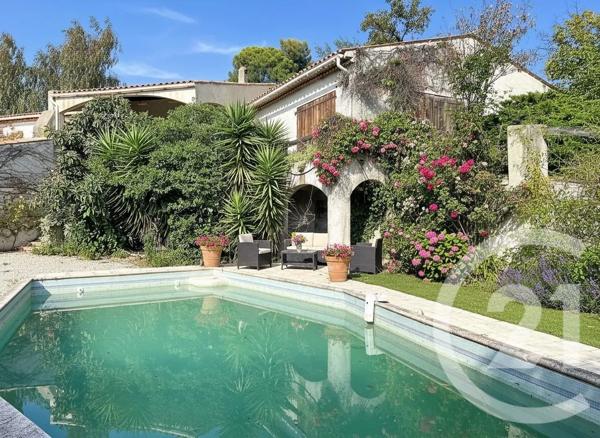 Maison à vendre  4 pièces - 150,68 m 2   LA GAUDE  - 06