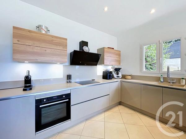 Maison à vendre  4 pièces - 150,68 m 2   LA GAUDE  - 06