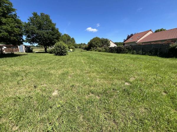 Terrain à vendre 23 000 € La Saunière 1724 m² DPE