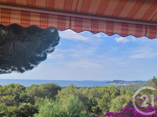 Maison à vendre  6 pièces - 160 m 2   LA CROIX VALMER  - 83