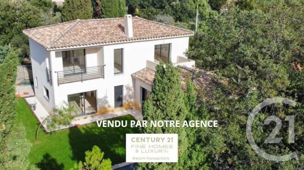 Maison à vendre  6 pièces - 160 m 2   LA CROIX VALMER  - 83