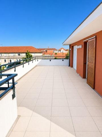 Appartement à vendre 395 000 € Bussy-Saint-Georges 4 p 102 m² DPE D