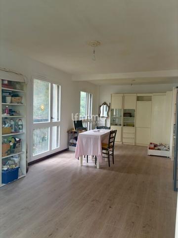 Appartement T4/T5 et son balcon - 13010 Marseille