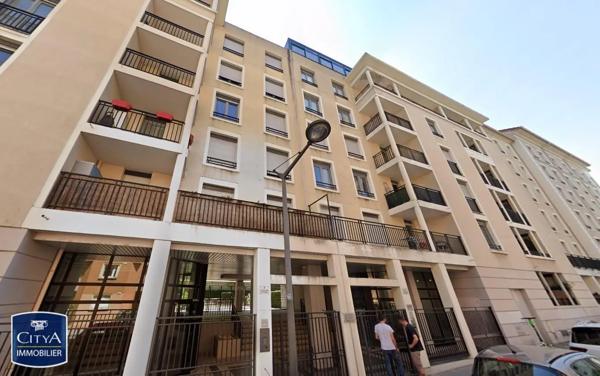 Appartement à louer 2 pièces 51.7m² Lyon (69004)