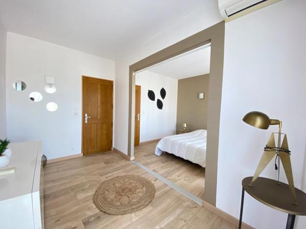 MONTPELLIER OUEST, Maison à vendre de 345m², 6 ch, grand garage, piscine sur un terrain de 3800 m²