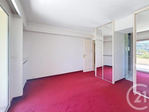 Maison à vendre  5 pièces - 161 m 2   MOUGINS  - 06
