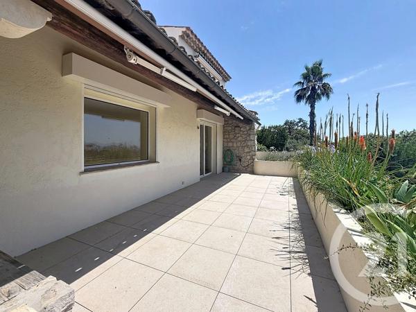 Maison à vendre  5 pièces - 161 m 2   MOUGINS  - 06