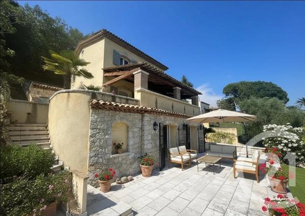Maison à vendre  5 pièces - 161 m 2   MOUGINS  - 06