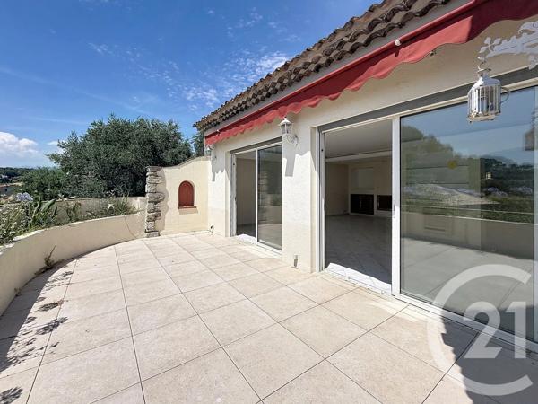 Maison à vendre  5 pièces - 161 m 2   MOUGINS  - 06