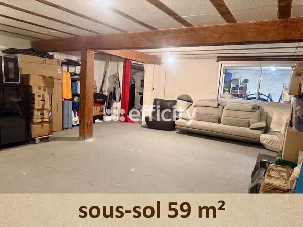 Maison
         5 pièces
        - 143 m² Bien prestige 635 000 € *