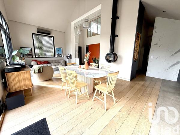 Maison 5 pièces de 117 m² à Sucé-sur-Erdre (44240)