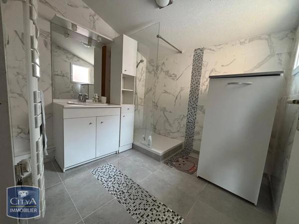 Maison à louer 4 pièces 78m² Poitiers (86000)