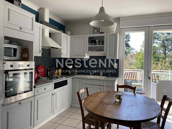 Ensemble immobilier de deux maisons dans le centre de Cerizay avec terrain constructible