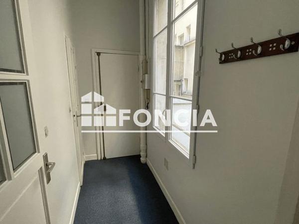 Location Studio 25 m² - 3 PLACE DE LA SORBONNE Paris 75005
