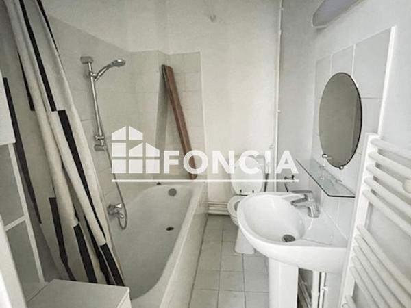 Location Studio 25 m² - 3 PLACE DE LA SORBONNE Paris 75005