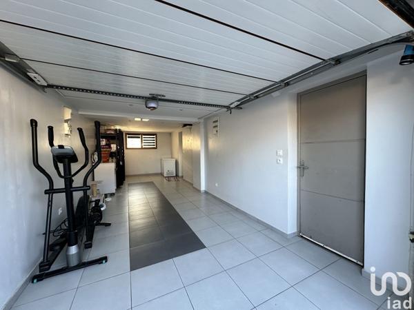 Maison 7 pièces de 164 m² à Vaux-le-Pénil (77000)