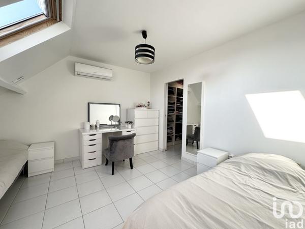 Maison 7 pièces de 164 m² à Vaux-le-Pénil (77000)