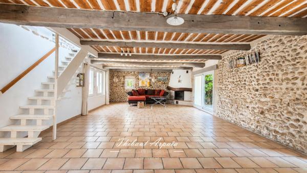 Charme et authenticité aux portes d'Oraison - Maison 4 pièce(s) 160 m2 avec jardin