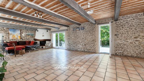 Charme et authenticité aux portes d'Oraison - Maison 4 pièce(s) 160 m2 avec jardin
