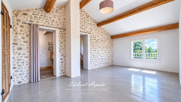 Charme et authenticité aux portes d'Oraison - Maison 4 pièce(s) 160 m2 avec jardin