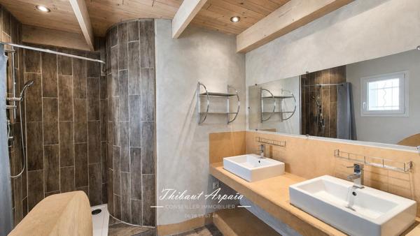 Charme et authenticité aux portes d'Oraison - Maison 4 pièce(s) 160 m2 avec jardin