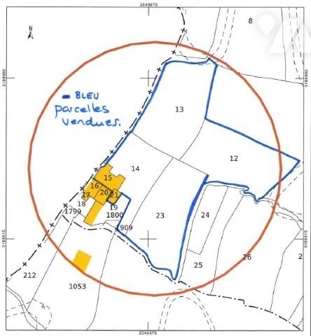 Arrière-pays niçois – Saint-Blaise
Maison mitoyenne à rénover sur un terrain d’environ 3 100 m²