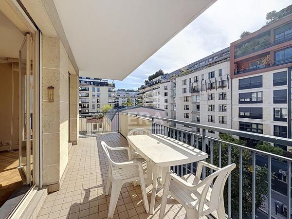 Les Passages! Appartement familial traversant avec terrasse