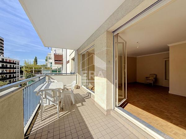 Les Passages! Appartement familial traversant avec terrasse