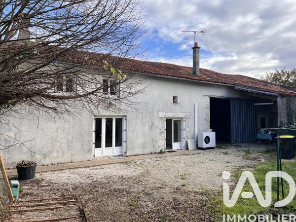 Maison à vendre 5 pièces 111 m² Salles-de-Villefagnan