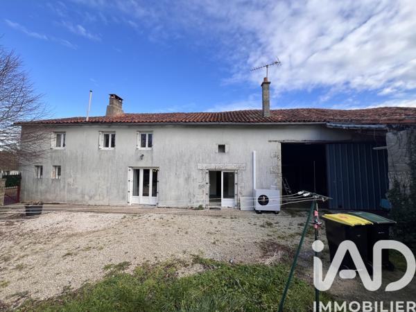 Maison à vendre 5 pièces 111 m² Salles-de-Villefagnan