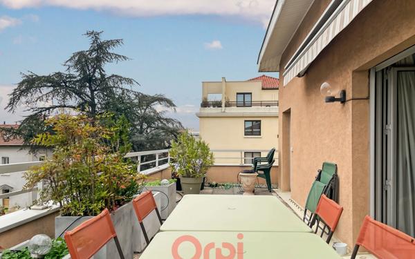 Appartement à vendre    3 pièces • 96 m2 Lyon 3