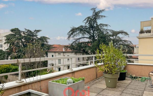 Appartement à vendre    3 pièces • 96 m2 Lyon 3
