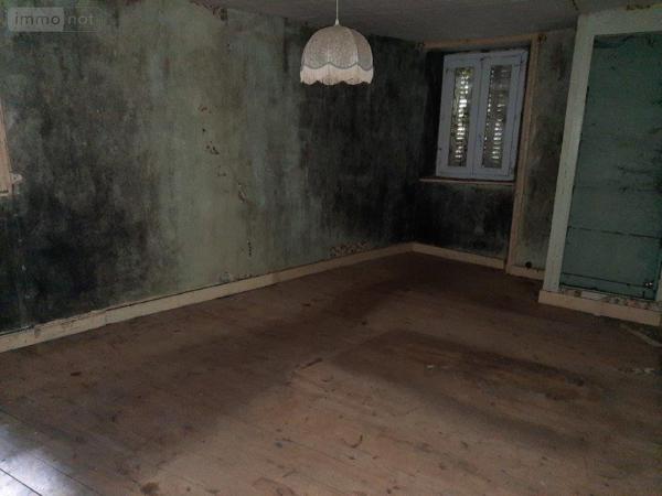 Maison à vendre à Saint-Georges dans le Cantal (15100), ref : 044/823