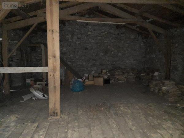 Maison à vendre à Saint-Georges dans le Cantal (15100), ref : 044/823