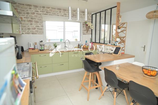 Maison 5 pièce(s) 2 chambre(s) 102 m²