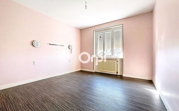 Maison à vendre    4 pièces •  Cussac