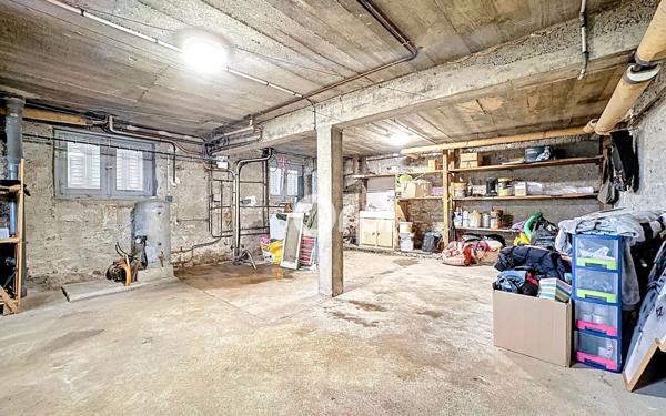 Maison à vendre    4 pièces •  Cussac