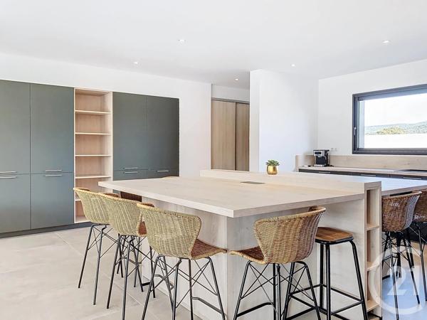 Maison à vendre  7 pièces - 206 m 2   LECCI  - 201